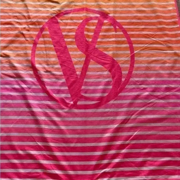 Victoria’s Secret Stripes Roll Up Beach Sand Blanket 55x49 Inches #1111 - Picture 1 of 7